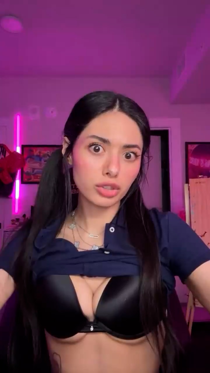 Oliveoilrun new Onlyfans video so Hot – Viral
